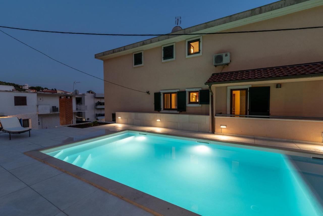 Villa Lavandula With Heated Swimming Pool Τρογκίρ Εξωτερικό φωτογραφία