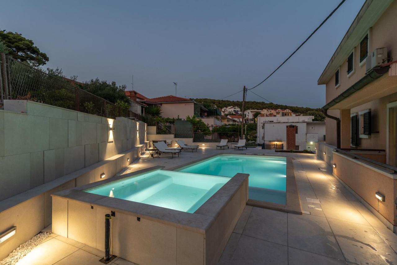 Villa Lavandula With Heated Swimming Pool Τρογκίρ Εξωτερικό φωτογραφία