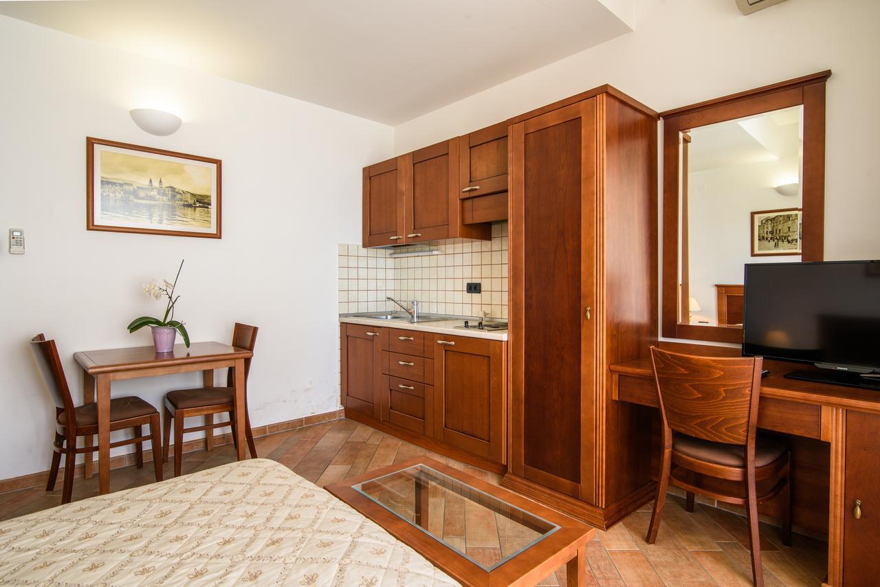 Villa Lavandula With Heated Swimming Pool Τρογκίρ Εξωτερικό φωτογραφία